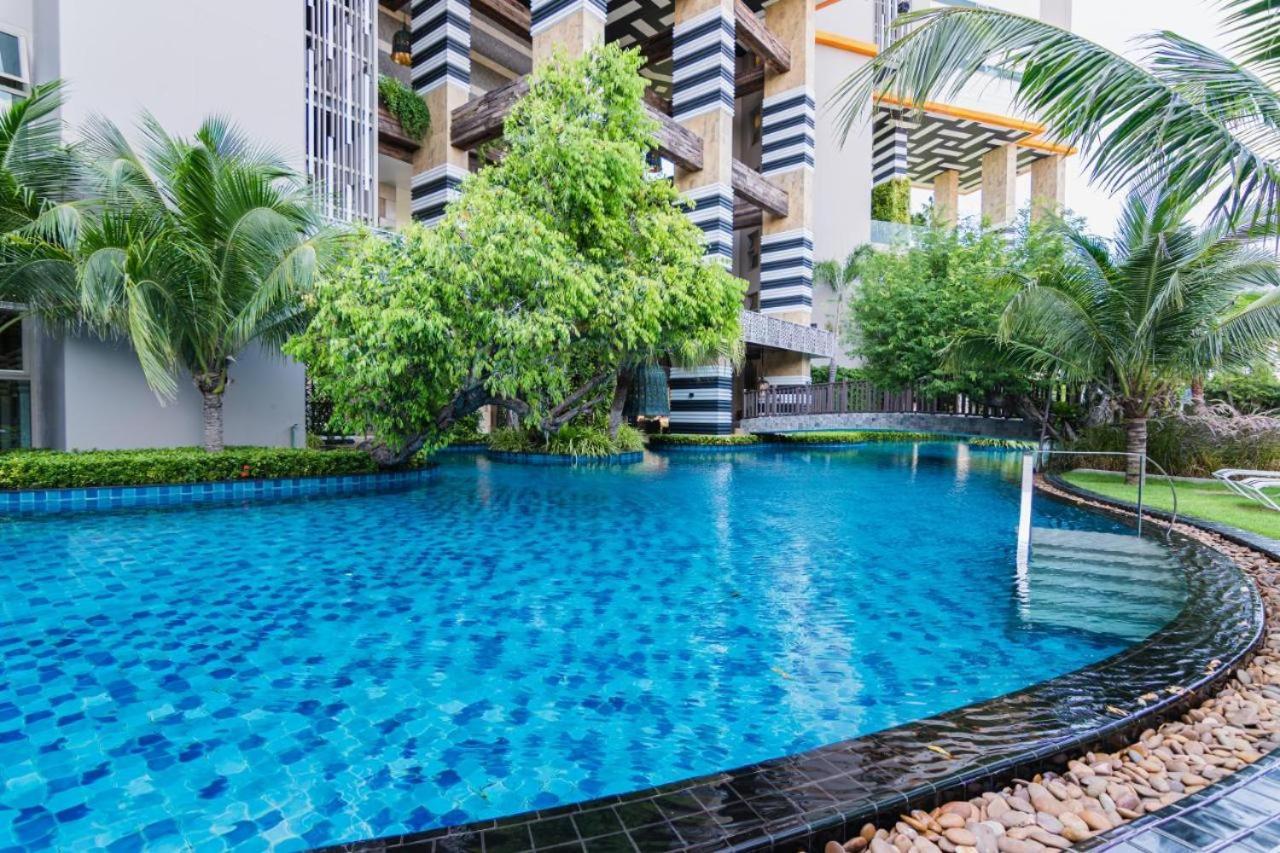 The Riviera Jomtien Studio Sea View High Floor Apartment ภายนอก รูปภาพ