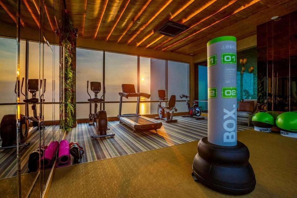 The Riviera Jomtien Studio Sea View High Floor Apartment ภายนอก รูปภาพ